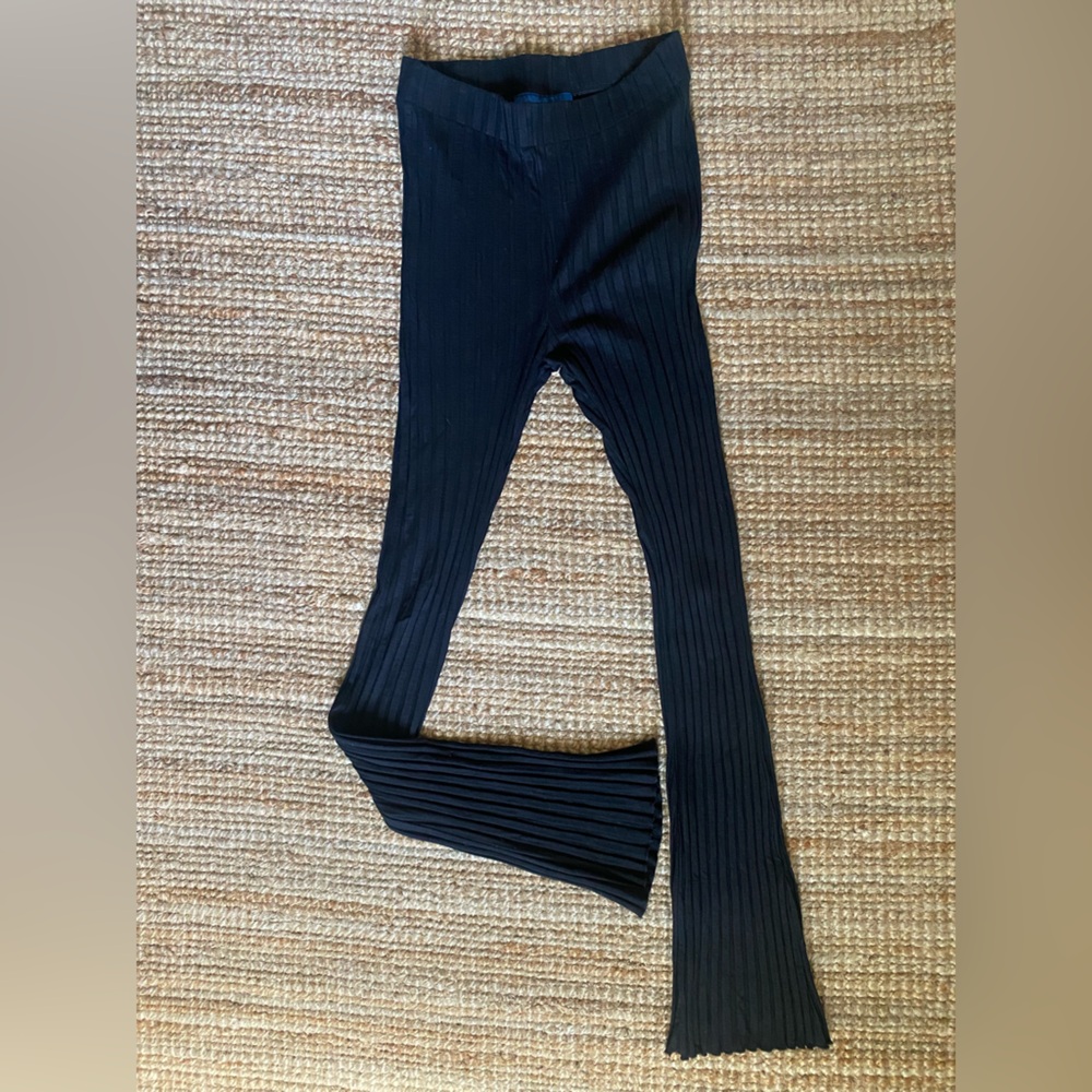 SIMON MILLER BLACK RIBBED FLARE PANT SZ SMALL
